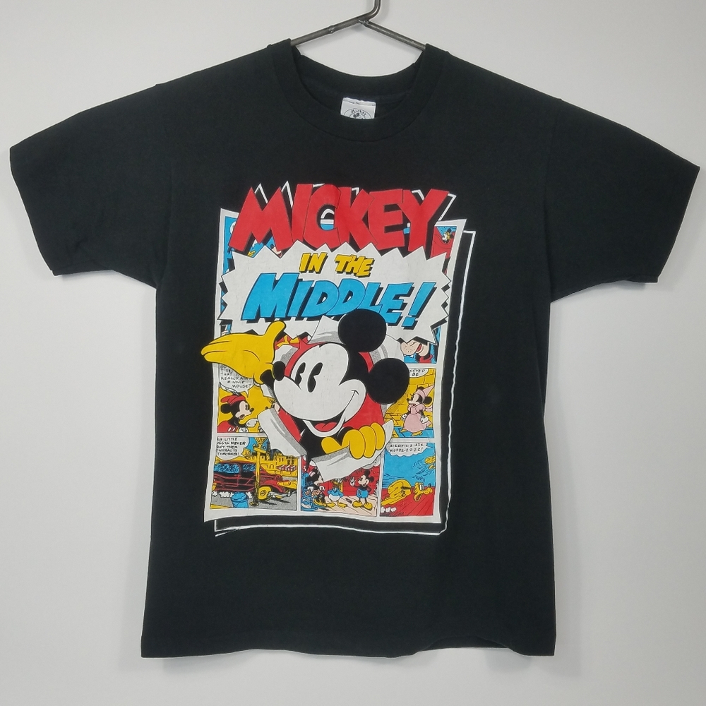 Mickey & Co Mickey Mouse in the Middle Comic Tee